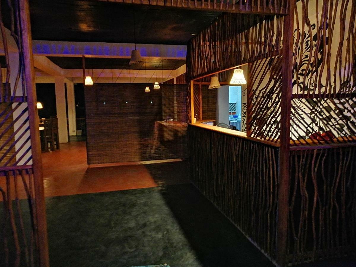 Macnara Travellers Inn Ratnapura Exterior foto